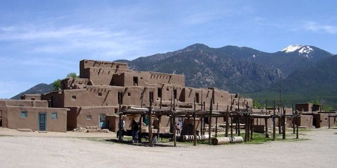 Pueblo de Taos. WikiCommons