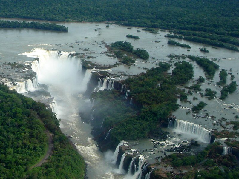 Vista aérea de las cataratas. WikiCommons