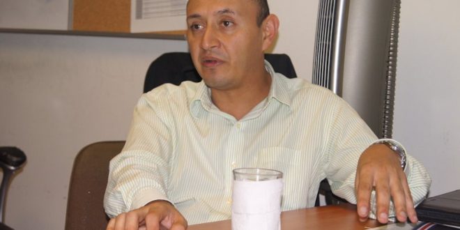Max Loría