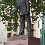 Estatua de Aneurin Bevan en Cardiff, Inglaterra. WikiCommons