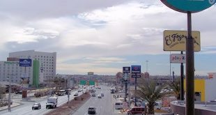 Avenida Paseo de la Victoria, uno de los corredores comerciales que más éxito han tenido en el resurgimiento económico de Ciudad Juárez. Daniel Higa/Infosurhoy.com