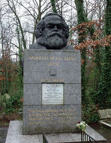La tumba de Karl Marx, en el cementerio de Highgate, Londres. WikiCommons