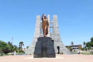 Memorial a Kwame Nkrumah en Accra. WikiCommons