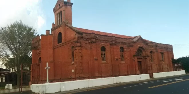 Iglesia de ladrillos