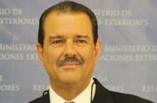 Carlos Manuel Echeverría