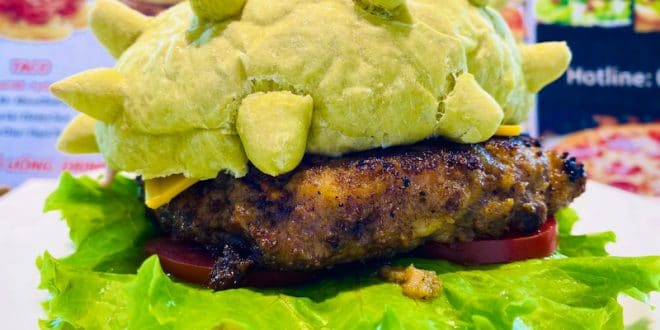 La famosa "hamburguesa corona" de un chef vietnamita
