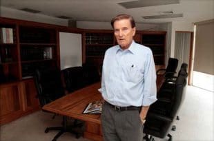 Carlos Denton