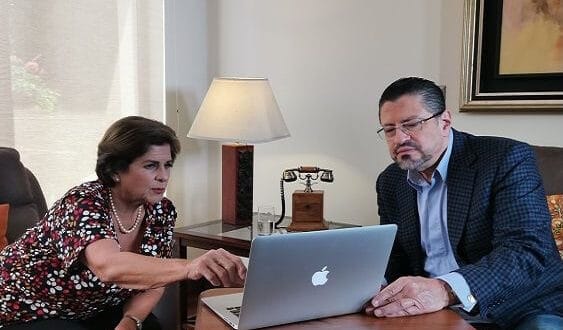 La camaleónica Pilar y su cuestionado candidato