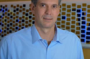 Roberto González