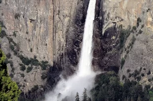 Bridalveil Fall