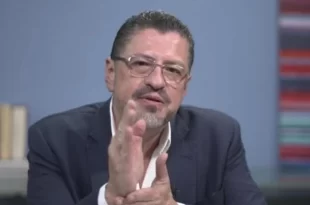 Rodrigo Chaves Robles