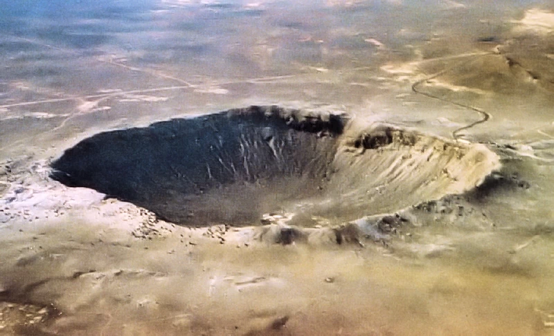 1001: Cráter Barringer (Meteor Crater) – Cambio Político