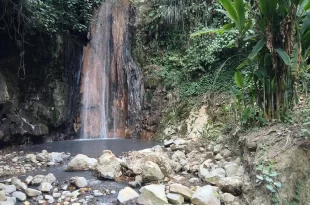 Diamond Falls