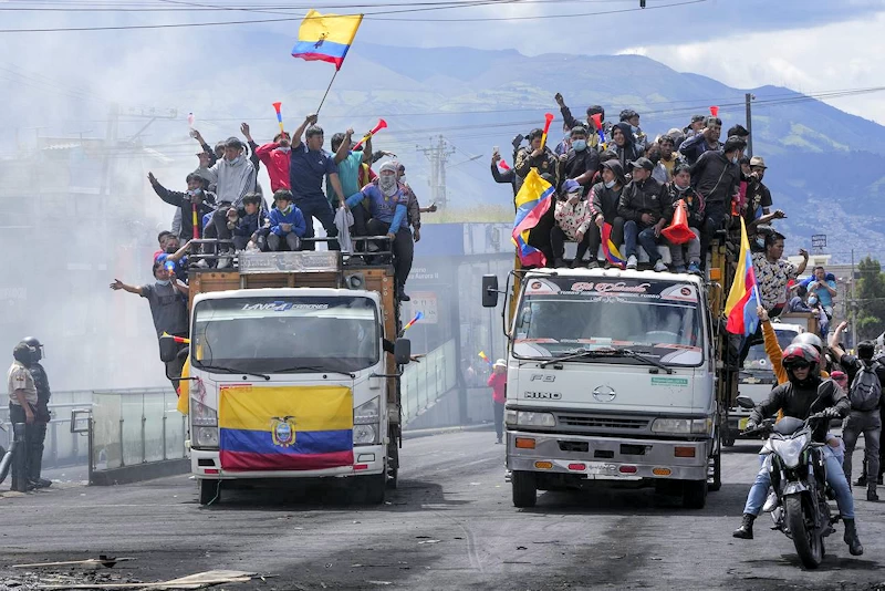 Las calles vuelven a encenderse en Ecuador