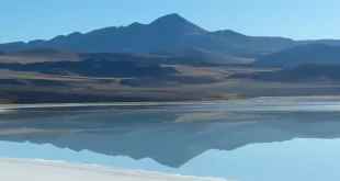 El Laco: el volcán más raro del mundo