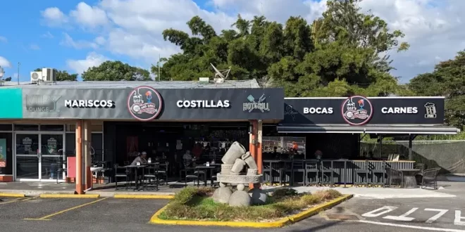 Dee's Pub & Grill