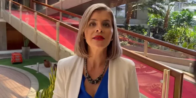 Laura Fernández