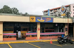 Bar Yellow Submarine