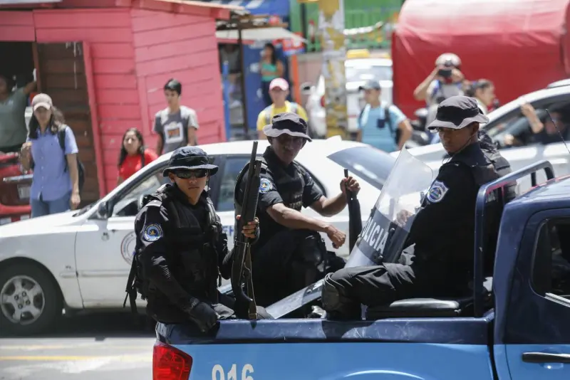 Policía nicaragüense