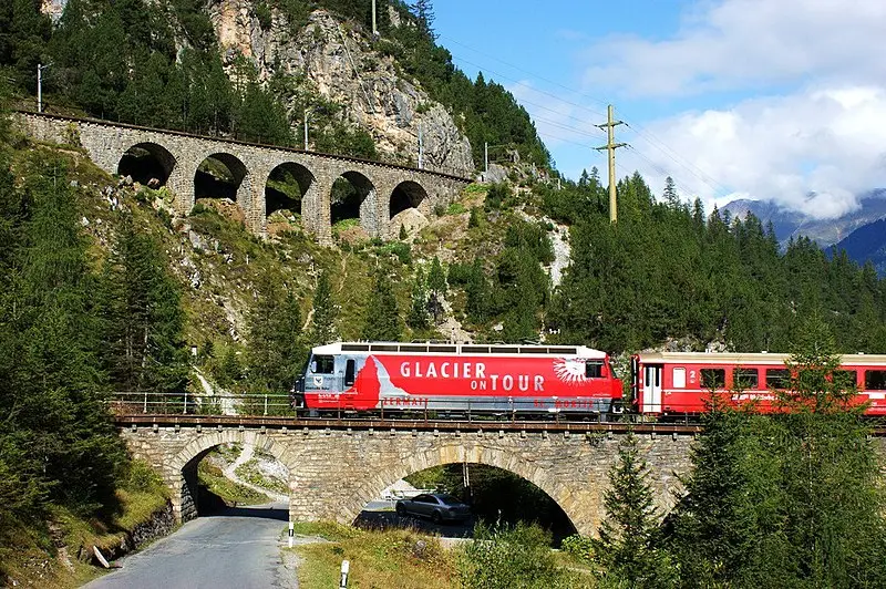 Tren Albula-Bernina