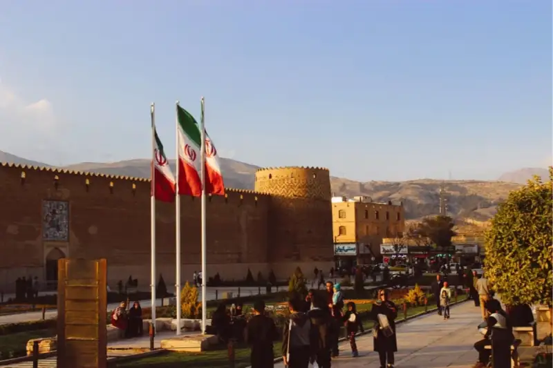 Irán