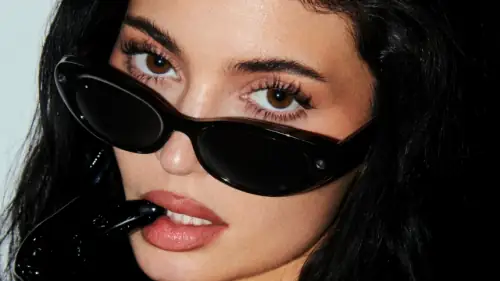 Meta glasses