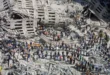 Rescatistas revisan los escombros del World Trade Center de Nueva York el 13 de septiembre de 2001, dos días después de los ataques terroristas con aviones comerciales contra las torres gemelas. Imagen:| Mario Tama / Getty Images